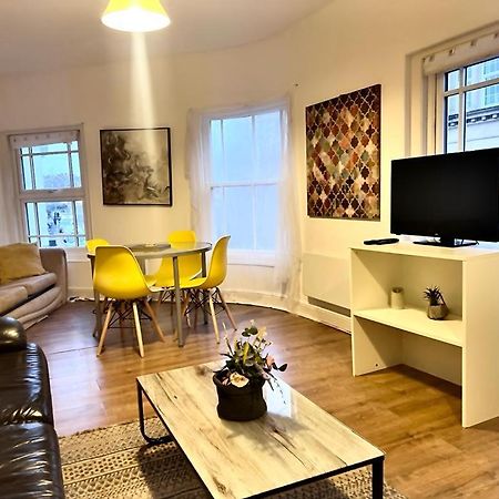 Yeovil Apartments Luaran gambar