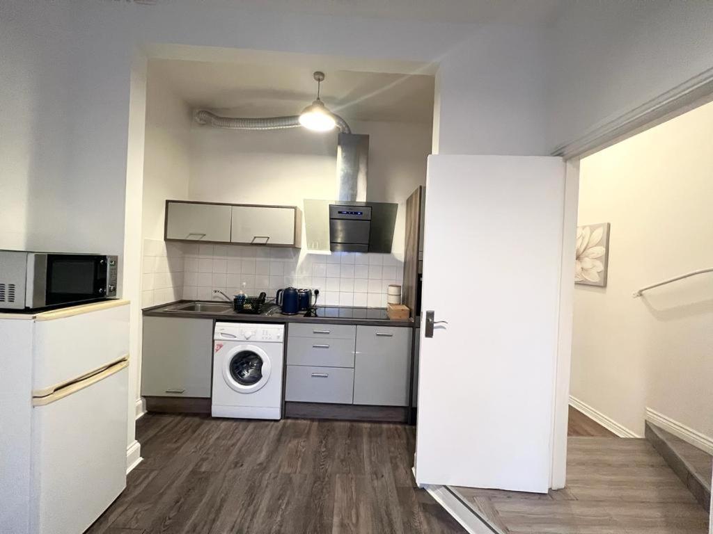 Yeovil Apartments Luaran gambar