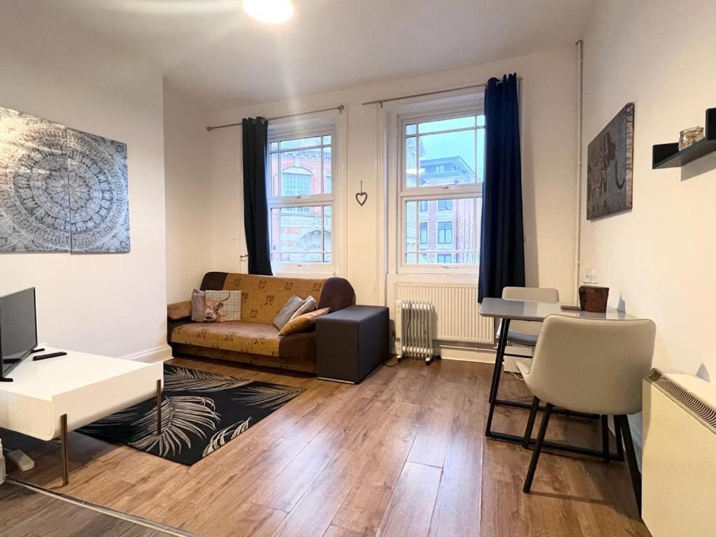 Yeovil Apartments Luaran gambar